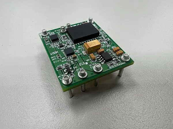 Positive/Negative Multichannel Power Module, view 2
